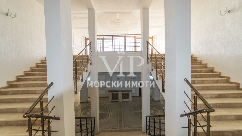 Самостоятелна сграда - Акт 16 - за БОЛНИЦА, КАЗИНО, Търговски Център - подземен и надземен паркинг - ТОП МЯСТО! - 43 - Ricom Bulgaria