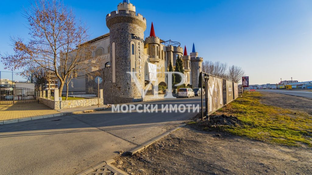 Самостоятелна сграда - Акт 16 - за БОЛНИЦА, КАЗИНО, Търговски Център - подземен и надземен паркинг - ТОП МЯСТО! - 56 - Ricom Bulgaria