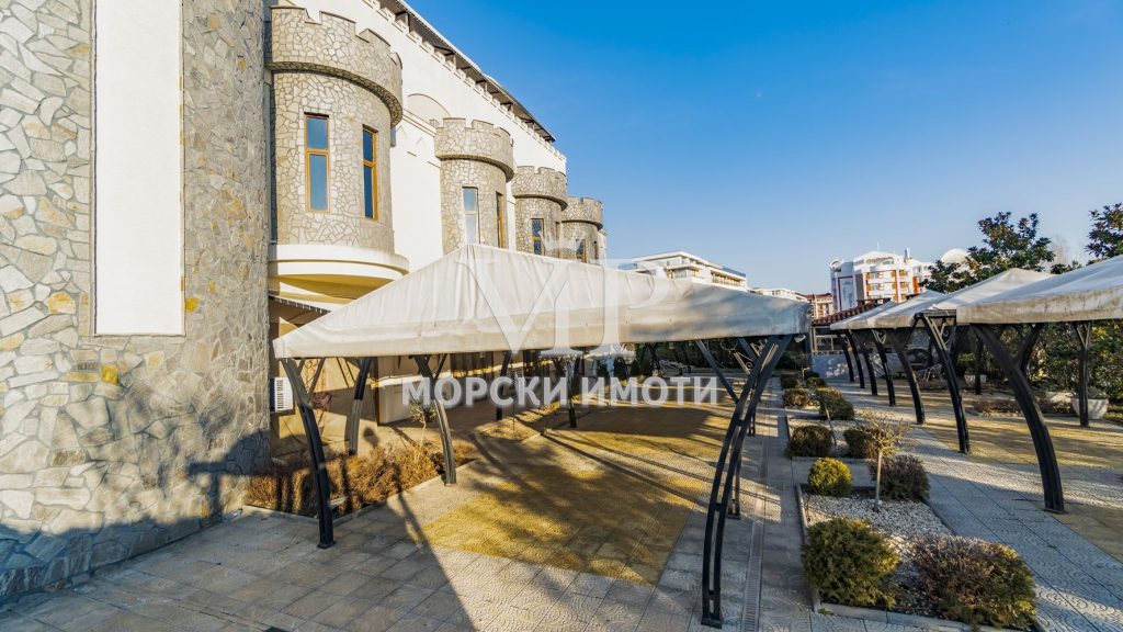 Самостоятелна сграда - Акт 16 - за БОЛНИЦА, КАЗИНО, Търговски Център - подземен и надземен паркинг - ТОП МЯСТО! - 61 - Ricom Bulgaria