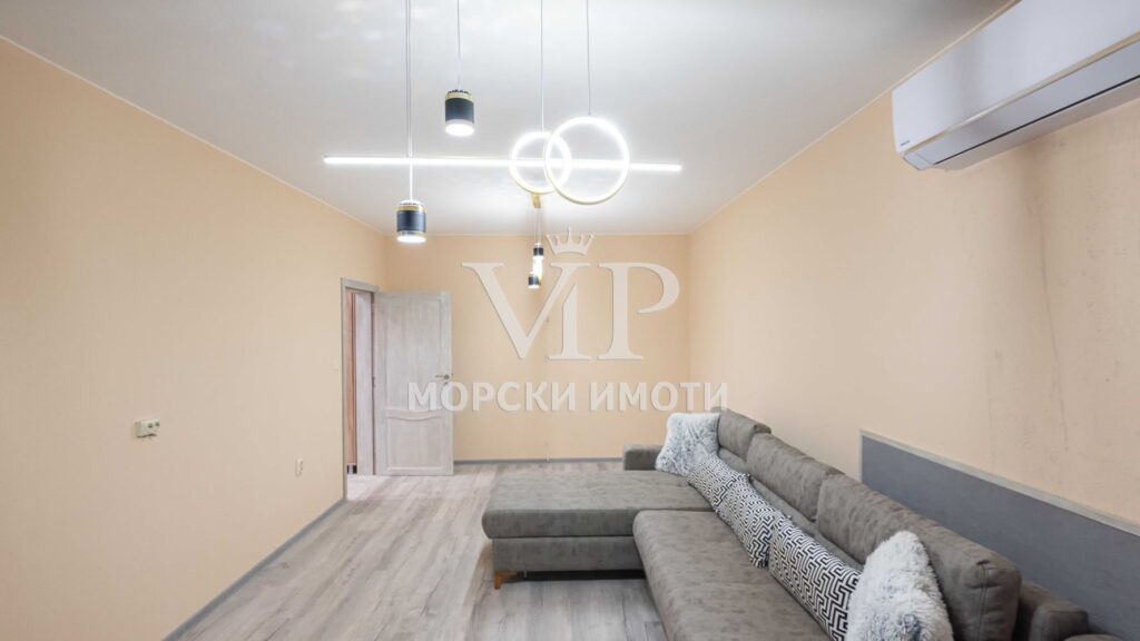 След ТОТАЛЕН ремонт. 80 кв.м. използваема площ. Три отделни помещения. - 19 - Ricom Bulgaria