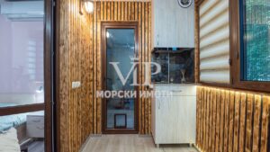След ТОТАЛЕН ремонт. 80 кв.м. използваема площ. Три отделни помещения. - 25 - Ricom Bulgaria