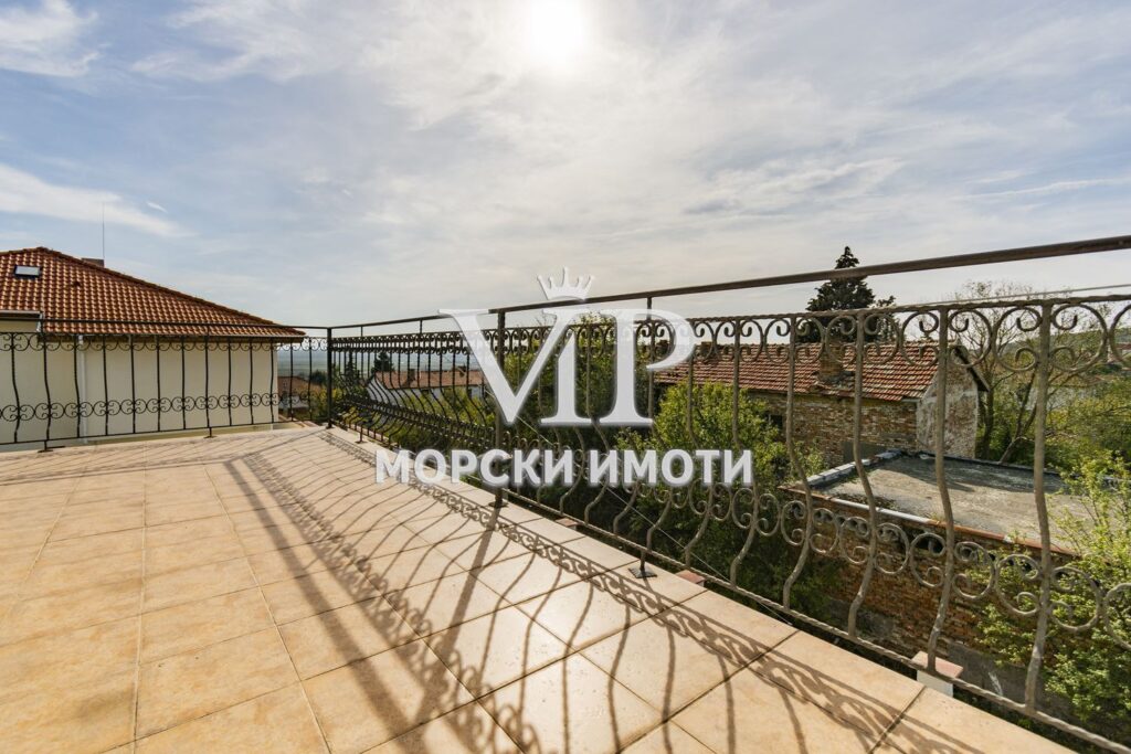 πΏ ΠΠΎΠΌ Π½Π° ΡΠΏΠΎΠΊΠΎΠΉΡΡΠ²ΠΈΠ΅ΡΠΎ β ΠΊΡΡΠ° Ρ 5 ΡΠΏΠ°Π»Π½ΠΈ, ΠΊΠ°Π±ΠΈΠ½Π΅Ρ ΠΈ Π±Π°ΡΠ΅ΠΉΠ½ ΠΊΡΠ°ΠΉ ΠΡΡΠ³Π°Ρ ! Π‘Π°ΠΌΠΎΡΡΠΎΡΡΠ΅Π»Π΅Π½ Π΄Π²ΠΎΡ ! - 13 - Ricom Bulgaria