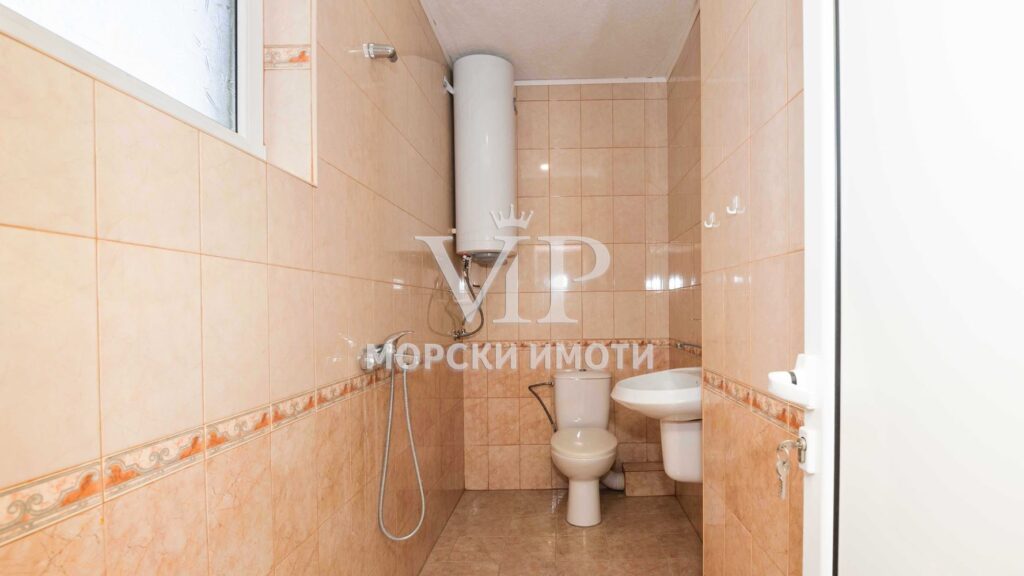 πΏ ΠΠΎΠΌ Π½Π° ΡΠΏΠΎΠΊΠΎΠΉΡΡΠ²ΠΈΠ΅ΡΠΎ β ΠΊΡΡΠ° Ρ 5 ΡΠΏΠ°Π»Π½ΠΈ, ΠΊΠ°Π±ΠΈΠ½Π΅Ρ ΠΈ Π±Π°ΡΠ΅ΠΉΠ½ ΠΊΡΠ°ΠΉ ΠΡΡΠ³Π°Ρ ! Π‘Π°ΠΌΠΎΡΡΠΎΡΡΠ΅Π»Π΅Π½ Π΄Π²ΠΎΡ ! - 24 - Ricom Bulgaria