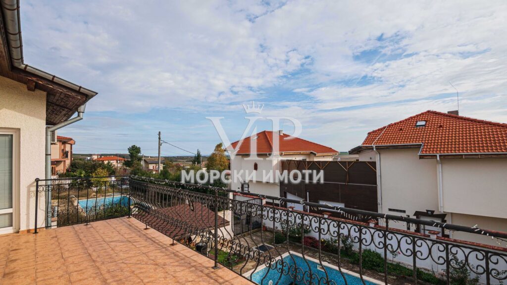 πΏ ΠΠΎΠΌ Π½Π° ΡΠΏΠΎΠΊΠΎΠΉΡΡΠ²ΠΈΠ΅ΡΠΎ β ΠΊΡΡΠ° Ρ 5 ΡΠΏΠ°Π»Π½ΠΈ, ΠΊΠ°Π±ΠΈΠ½Π΅Ρ ΠΈ Π±Π°ΡΠ΅ΠΉΠ½ ΠΊΡΠ°ΠΉ ΠΡΡΠ³Π°Ρ ! Π‘Π°ΠΌΠΎΡΡΠΎΡΡΠ΅Π»Π΅Π½ Π΄Π²ΠΎΡ ! - 9 - Ricom Bulgaria