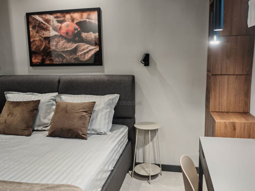  - 4 - Ricom Bulgaria