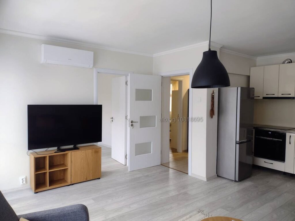 - 2 - Ricom Bulgaria