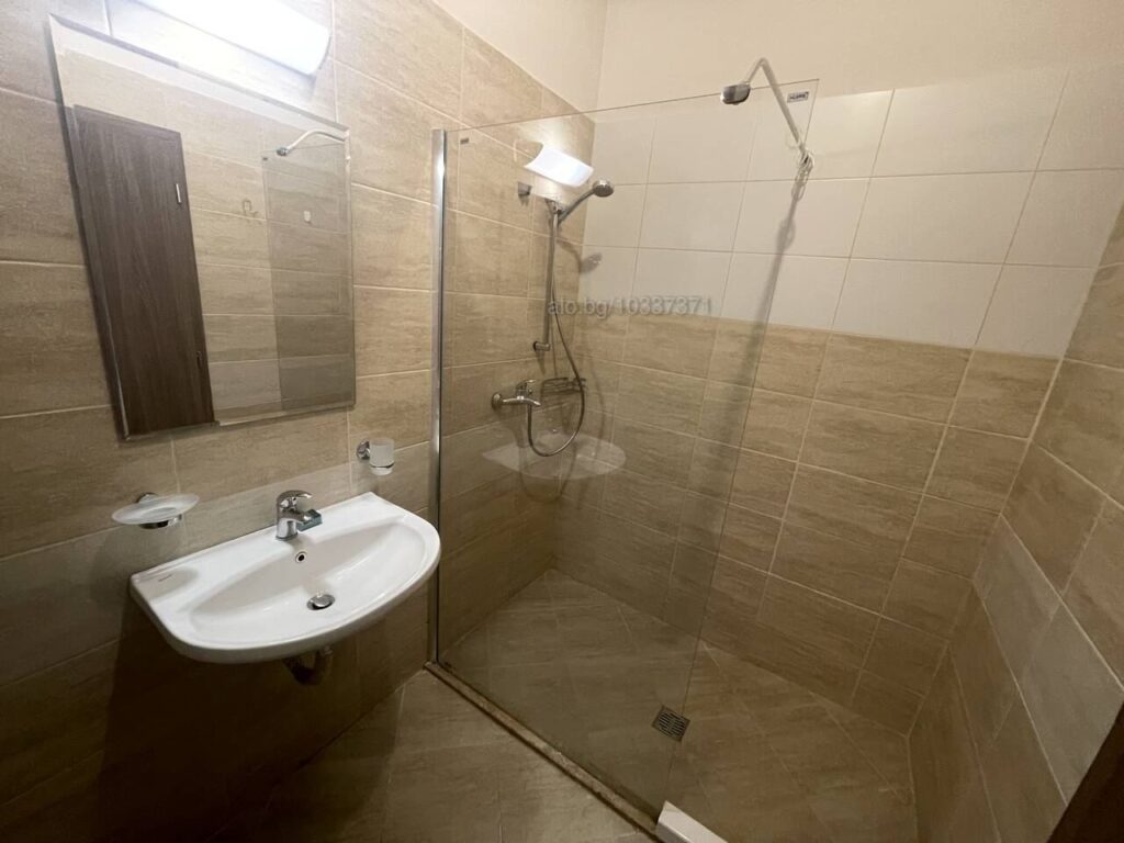  - 6 - Ricom Bulgaria