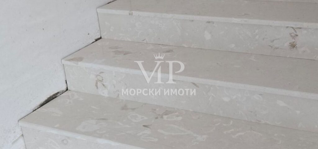 Голям 3-стаен с 2 бани - LakeView - Без такса! - 2 - Ricom Bulgaria
