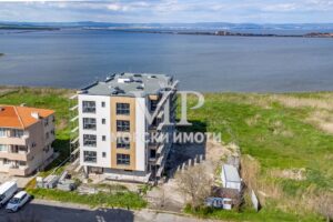 Голям 3-стаен с 2 бани - LakeView - ТОП ЦЕНИ! - 5 - Ricom Bulgaria